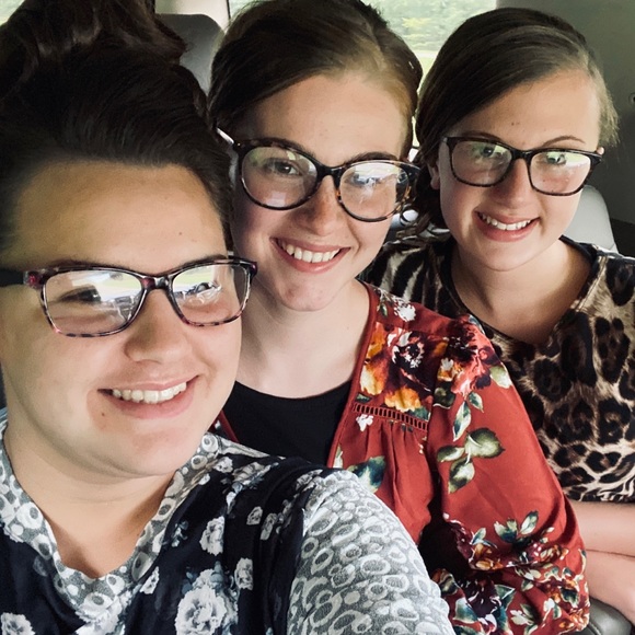 Meet your Posher, Sara - Picture 8 of 16